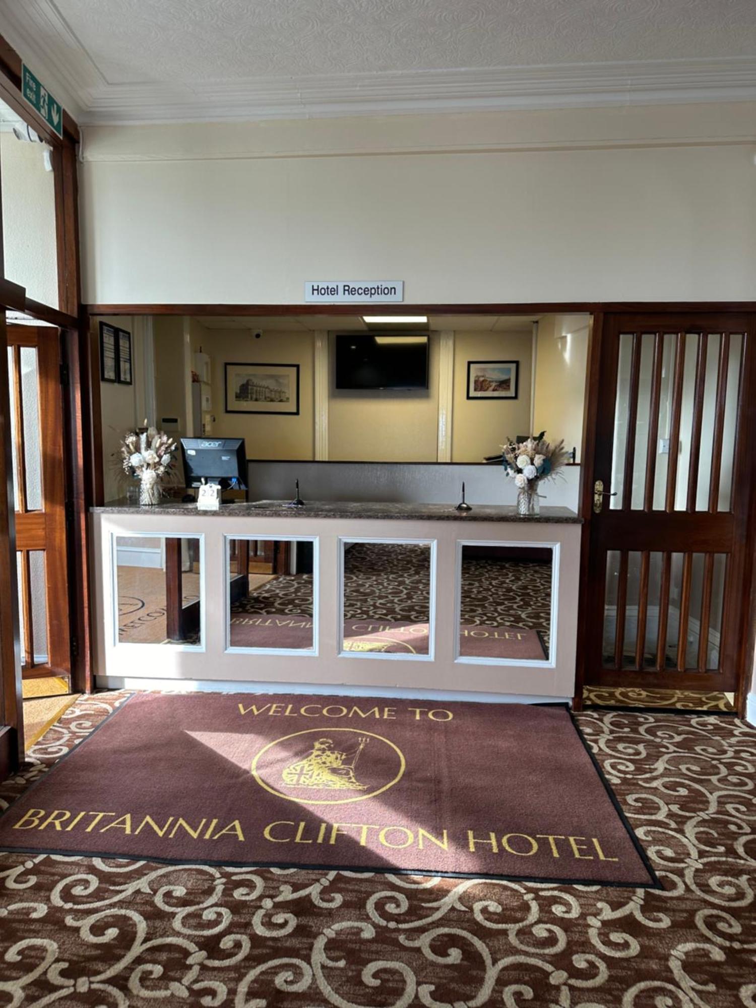 Hotel Clifton