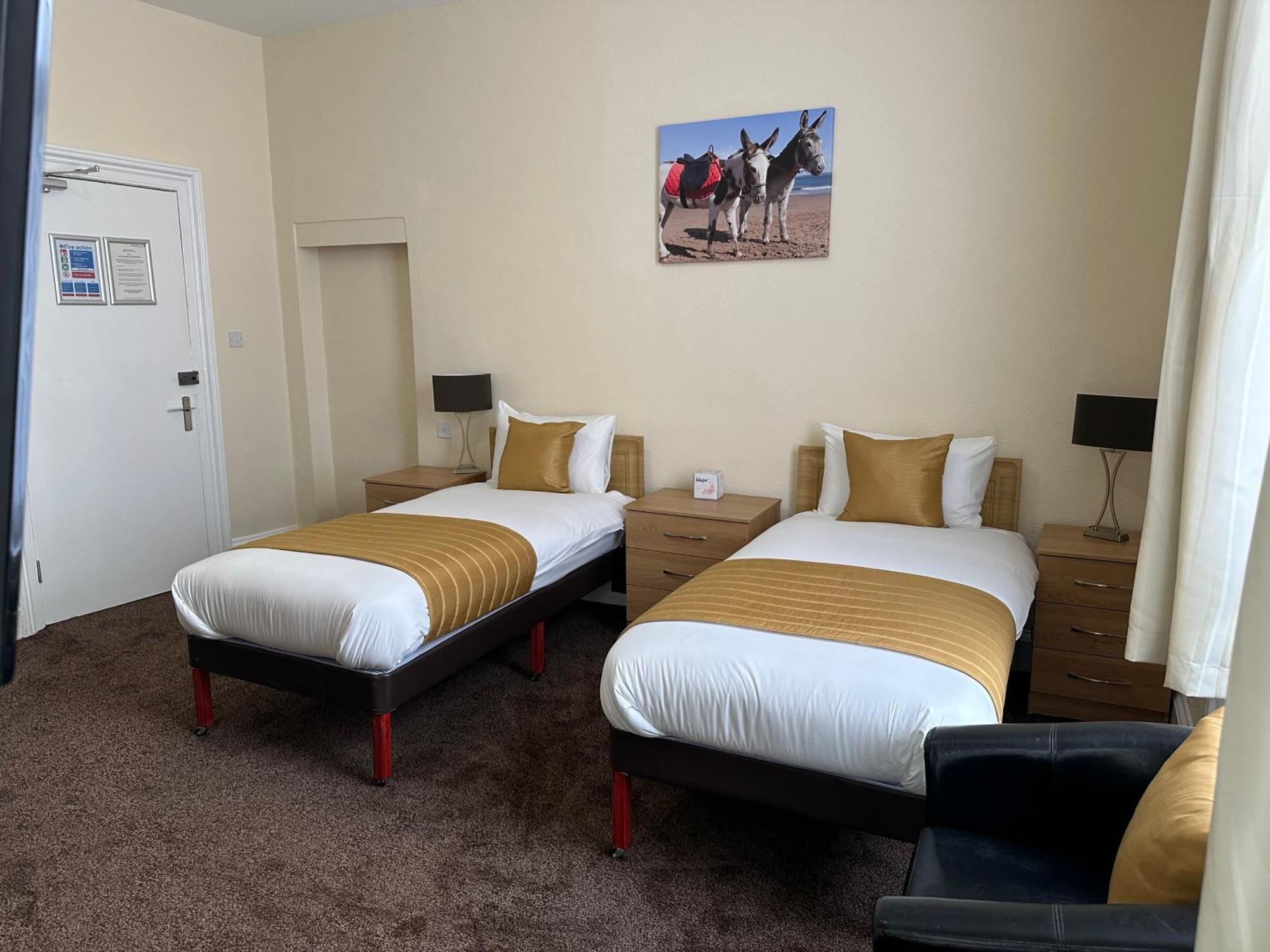 Clifton Hotel 3*