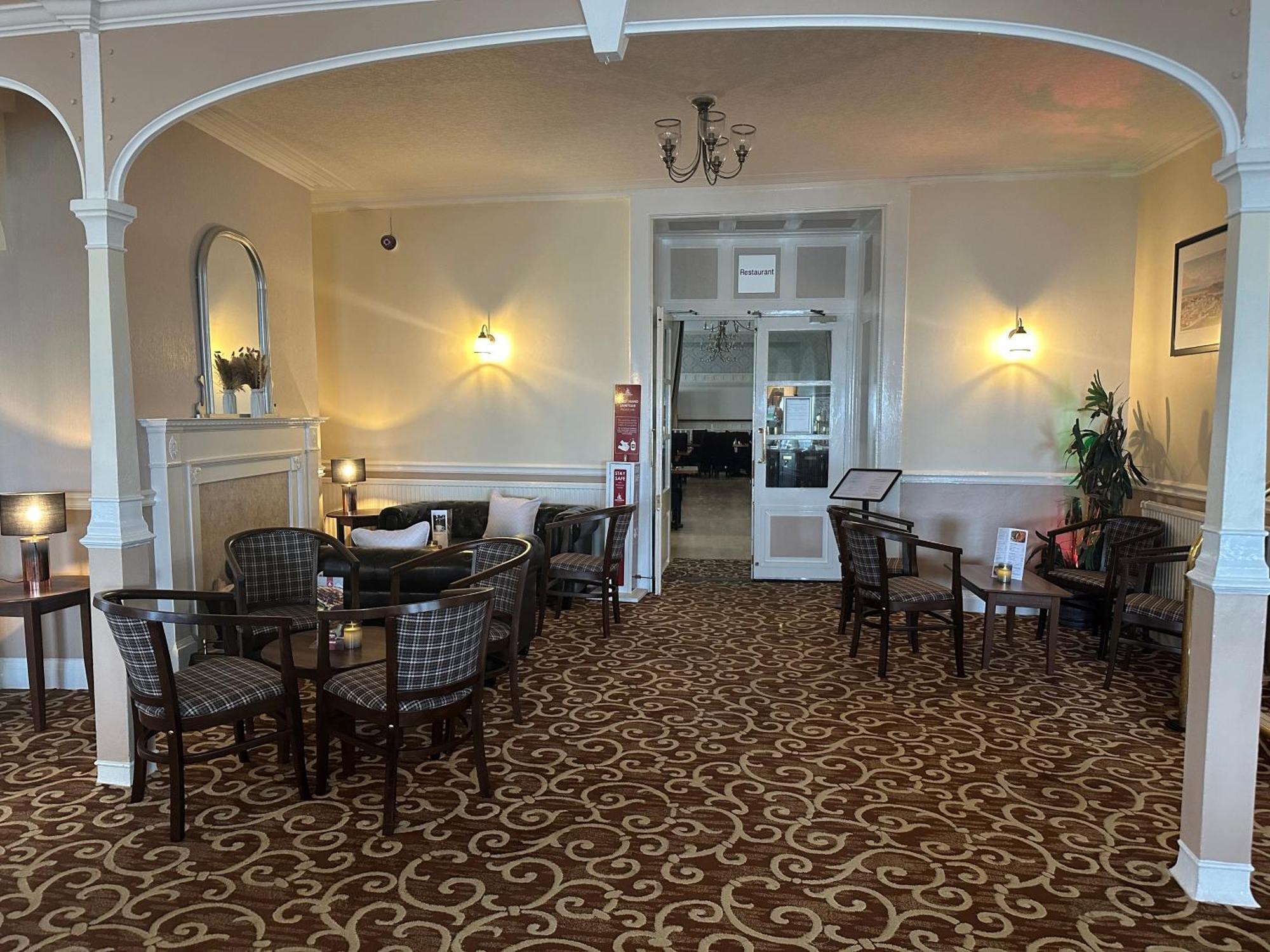 Clifton Hotel 3*